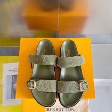 Louis Vuitton Slippers